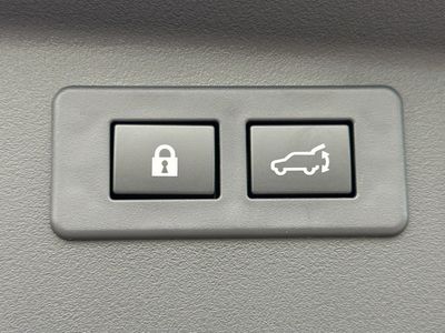 2026 Subaru Outback — photo 12 view
