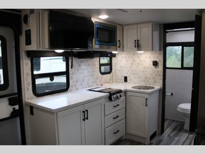 2025 Jayco Jay Feather Air - Photo 8