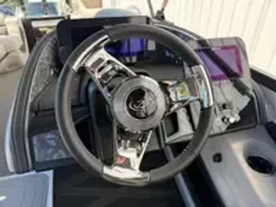2026 Barletta Lusso L25UC - Photo 17