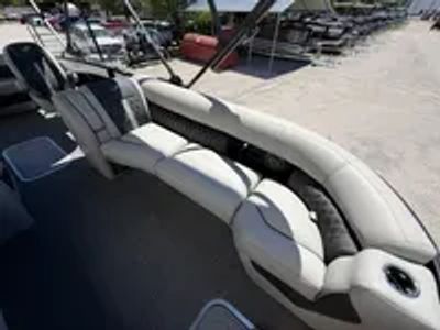 2026 Barletta Lusso L25UC - Photo 11