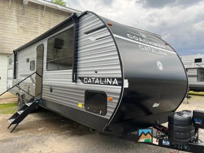 2026 Coachmen RV Catalina Legacy Edition 343BHTS — front three-quarter view