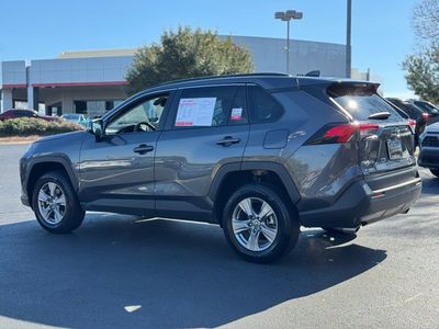 2024 Toyota RAV4 XLE - Photo 9