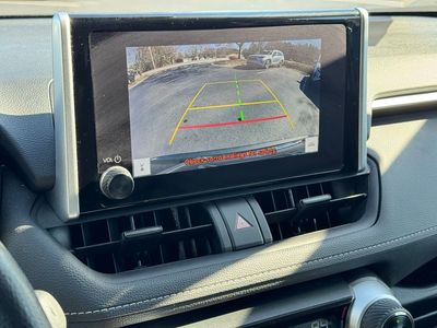 2024 Toyota RAV4 XLE - Photo 28