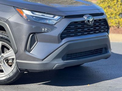 2024 Toyota RAV4 XLE - Photo 6