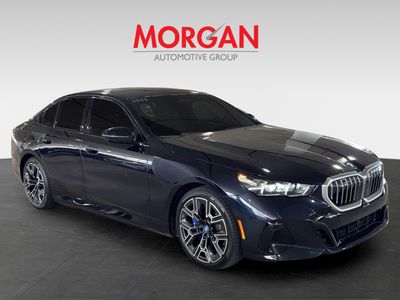 2025 BMW i5 - Photo 2