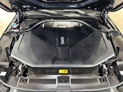2025 BMW i5 - Photo 35