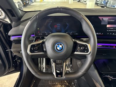 2025 BMW i5 - Photo 21
