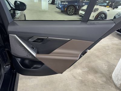 2025 BMW i5 - Photo 11