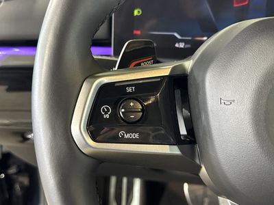2025 BMW i5 - Photo 22