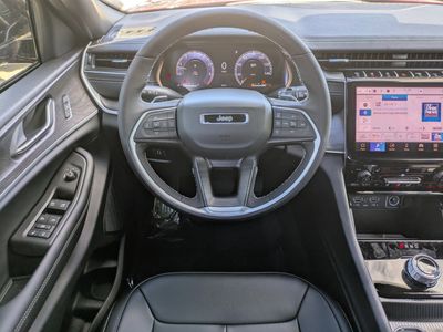 2025 Jeep Grand Cherokee L - Photo 14