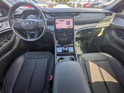2025 Jeep Grand Cherokee L - Photo 13