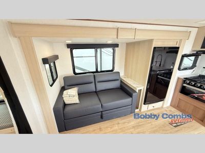 2026 Coachmen RV Apex Ultra-Lite - Photo 9