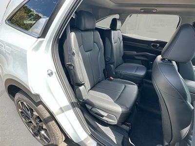 2026 Kia Sorento — photo 29 view