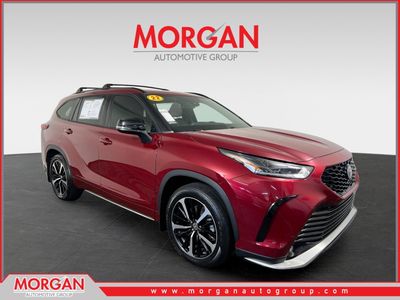 2022 Toyota Highlander - Photo 1