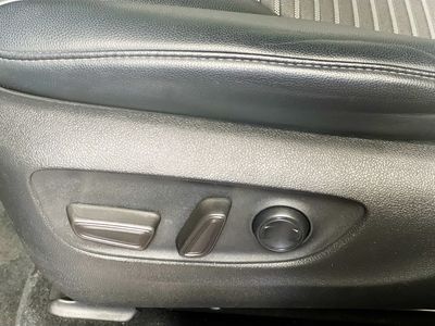 2022 Toyota Highlander - Photo 13