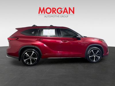 2022 Toyota Highlander - Photo 2