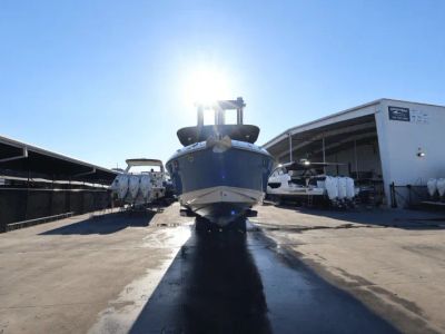 2025 Sea Ray SLX 280 - Photo 3