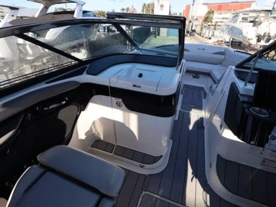2025 Sea Ray SLX 280 - Photo 14