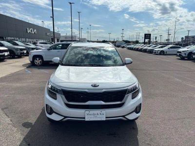 2021 Kia Seltos — side profile view