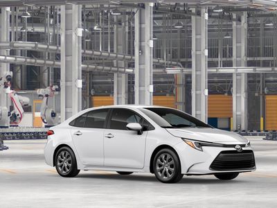 2026 Toyota Corolla Hybrid — photo 14 view