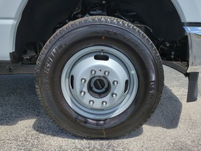 2026 Ford F-350SD - Photo 11