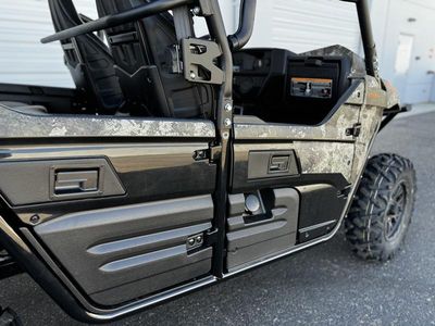 2025 Kawasaki Teryx4 S Camo - Photo 10