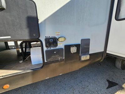 2021 Forest River RV Cherokee Arctic Wolf Suite - Photo 19