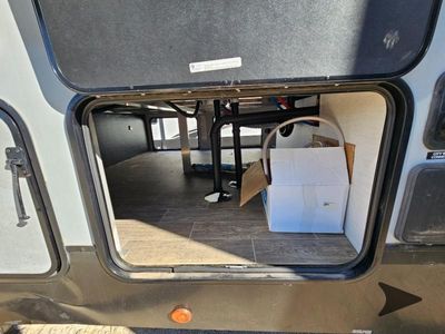 2021 Forest River RV Cherokee Arctic Wolf Suite - Photo 18