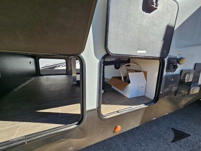 2021 Forest River RV Cherokee Arctic Wolf Suite - Photo 17