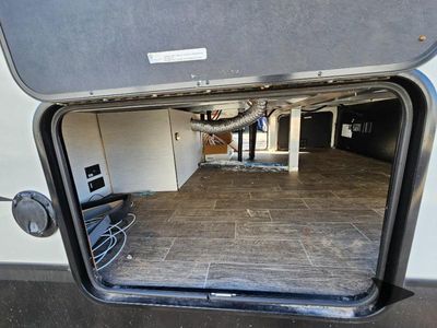 2021 Forest River RV Cherokee Arctic Wolf Suite - Photo 12