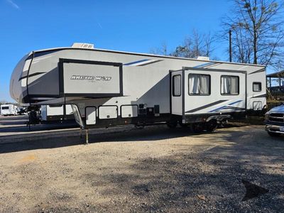 2021 Forest River RV Cherokee Arctic Wolf Suite - Photo 5
