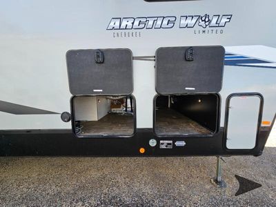 2021 Forest River RV Cherokee Arctic Wolf Suite - Photo 11