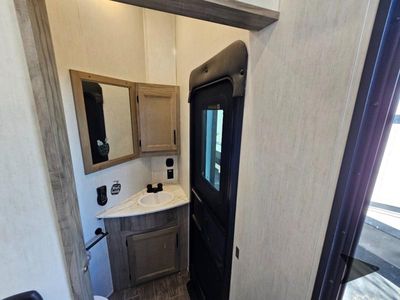 2021 Forest River RV Cherokee Arctic Wolf Suite - Photo 53