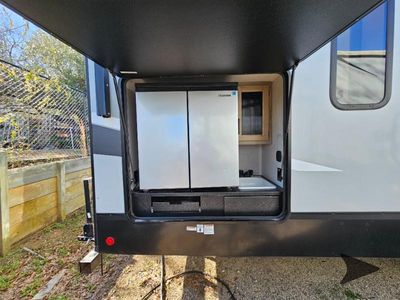 2021 Forest River RV Cherokee Arctic Wolf Suite - Photo 25