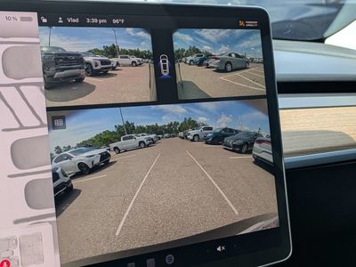 2024 Tesla Model Y - Photo 20
