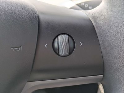2024 Tesla Model Y - Photo 24
