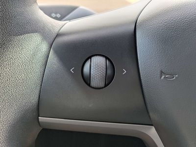 2024 Tesla Model Y - Photo 23