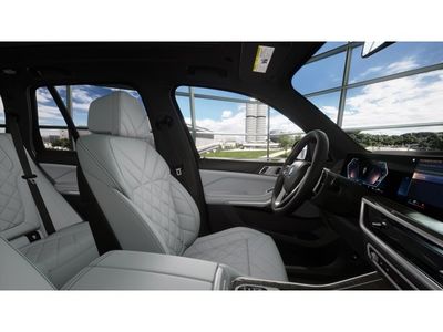 2026 BMW X5 — photo 9 view