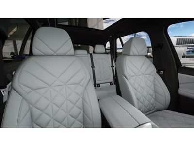 2026 BMW X5 — photo 11 view
