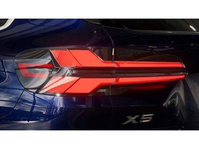 2026 BMW X5 — photo 8 view