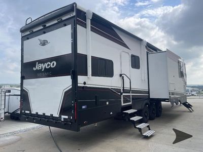 2026 Jayco Seismic - Photo 4