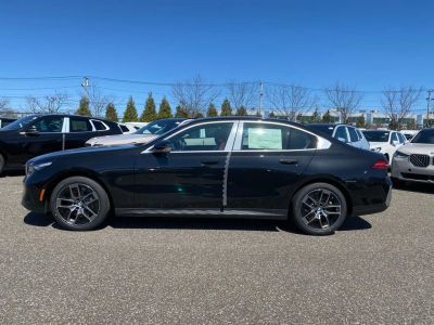 2026 BMW 5 Series - Photo 4