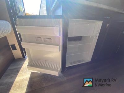 2019 Jayco Jay Feather - Photo 10