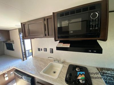 2019 Jayco Jay Feather - Photo 9