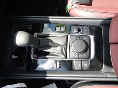2025 Mazda CX-50 Hybrid - Photo 17