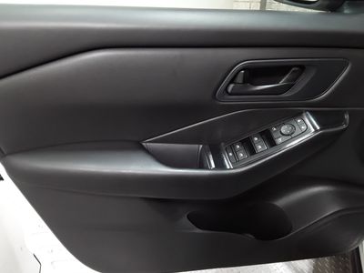 2024 Nissan Rogue - Photo 12