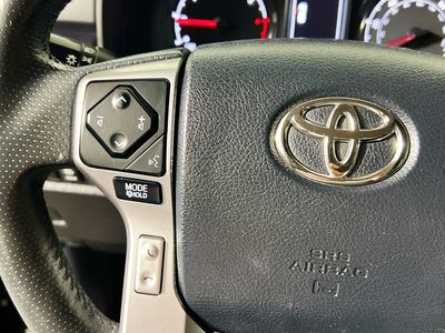 2021 Toyota 4Runner - Photo 16