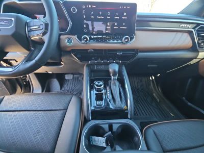 2023 GMC Canyon - Photo 13