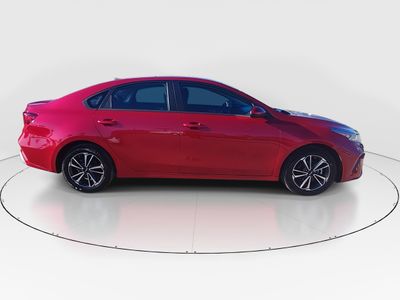 2024 Kia Forte - Photo 8