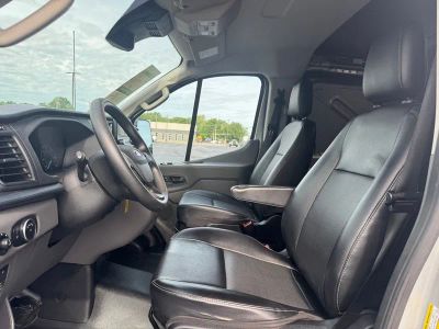 2021 Ford Transit-150 — detail view
